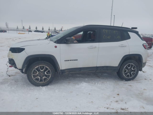 Jeep Compass Trailhawk 2025 3C4NJDDN3ST626809 Image 14
