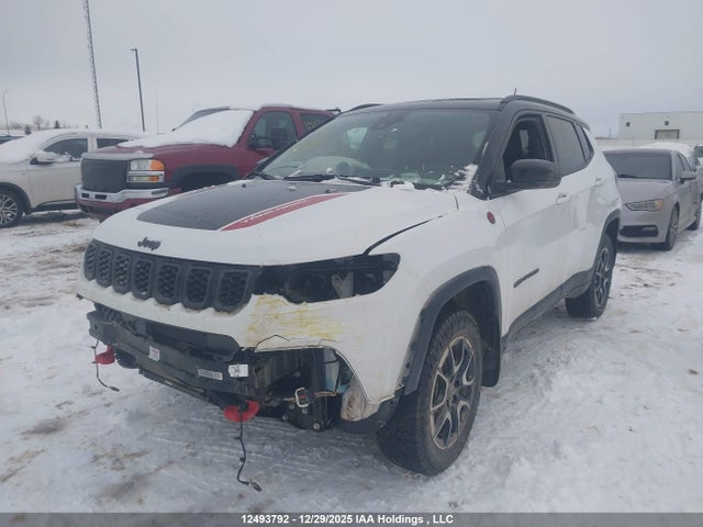 Jeep Compass Trailhawk 2025 3C4NJDDN3ST626809 Image 2