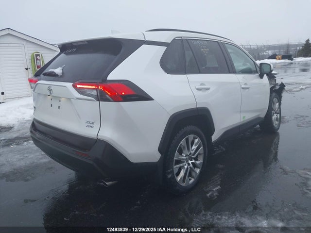 2T3R1RFV2PW337691 Toyota Rav4 Xle