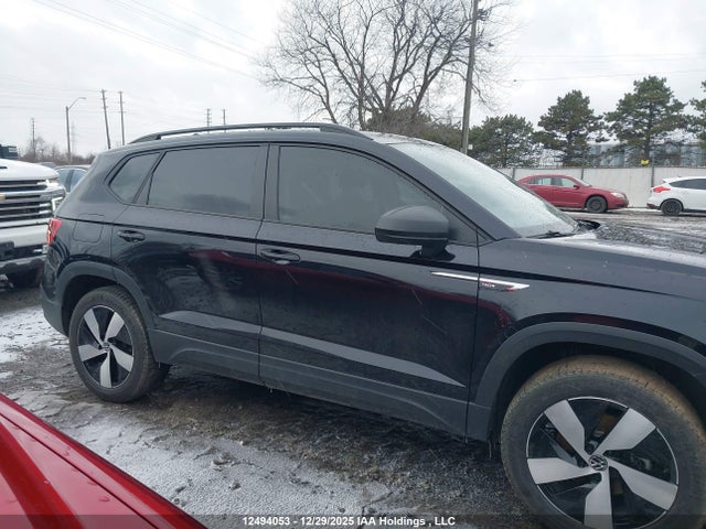 3VVGX7B22RM109413 Volkswagen Taos