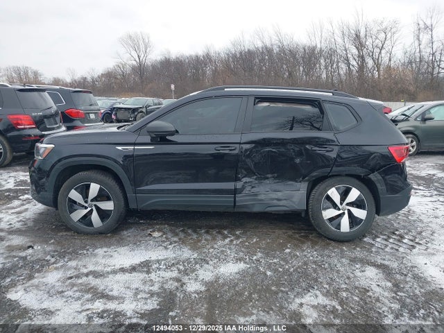3VVGX7B22RM109413 Volkswagen Taos