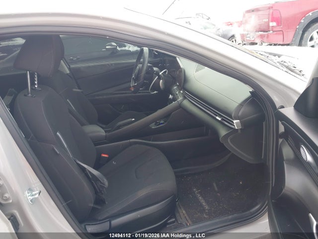 KMHLM4DG3SU904965 Hyundai Elantra Preferred W/tech Package
