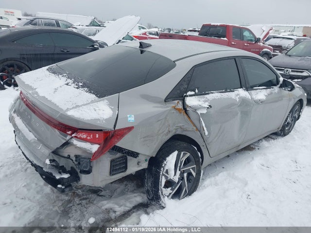 KMHLM4DG3SU904965 Hyundai Elantra Preferred W/tech Package