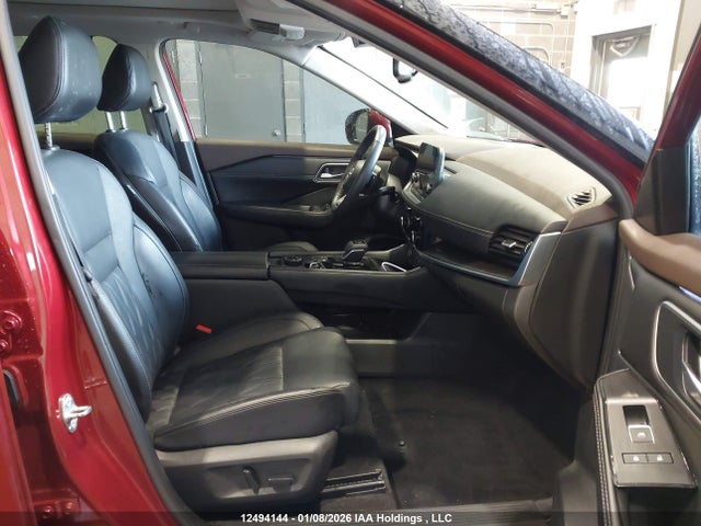 JN8BT3DD6PW318988 Nissan Rogue Platinum