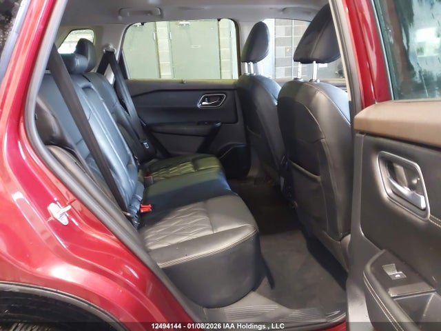 JN8BT3DD6PW318988 Nissan Rogue Platinum