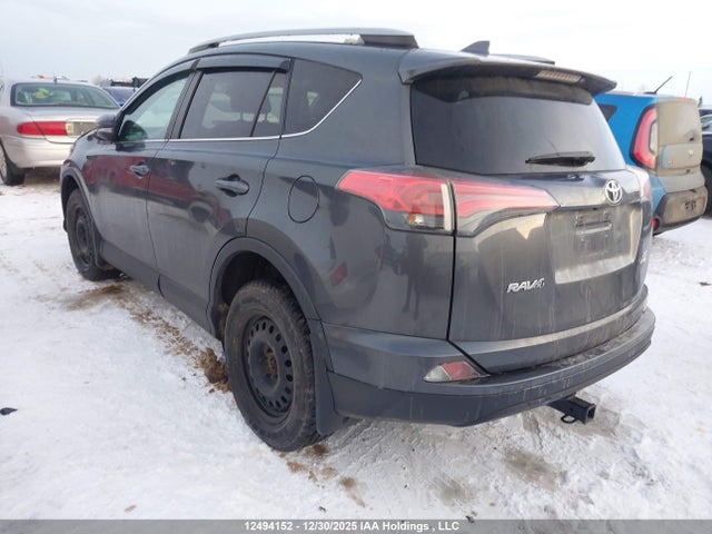 2018 Toyota Rav4 Le მანქანა იყიდება აუქციონზე, vin: 2T3BFREV0JW824898, აუქციონის ნომერი: 12494152