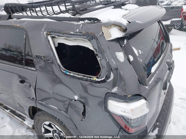 12494197 :رقم المزاد ، JTERU5JR3N6011161 vin ، 2022 Toyota 4runner Sr5 Premium/trd Sport/trd Off Road/trd Off Road Premium/trd Pro مزاد بيع