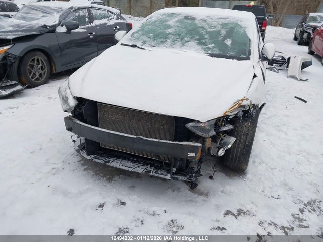 KMHD84LF1JU689912 Hyundai ELANTRA GL