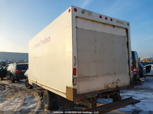12494244 :رقم المزاد ، 1GDJG31U471173863 vin ، 2007 Gmc 24 Foot Van 3500 Cutaway مزاد بيع