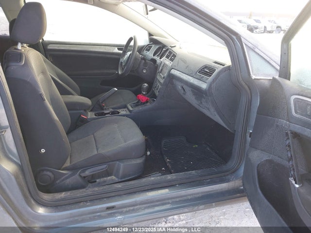 3VW817AU3FM027139 Volkswagen Golf