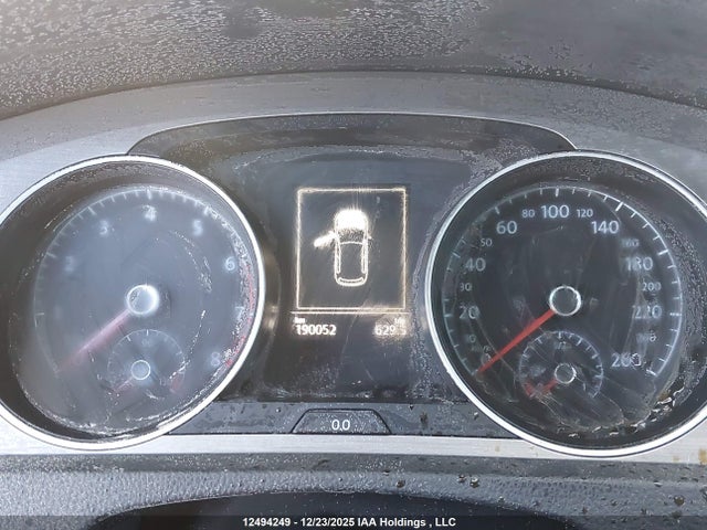 3VW817AU3FM027139 Volkswagen Golf