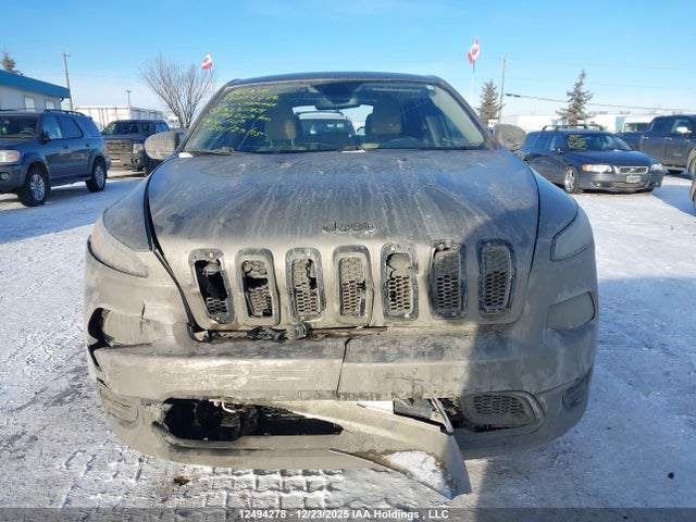 1C4PJMAS9GW323585 Jeep Cherokee Sport