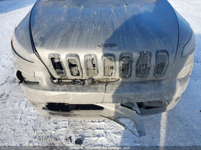 1C4PJMAS9GW323585 Jeep Cherokee Sport