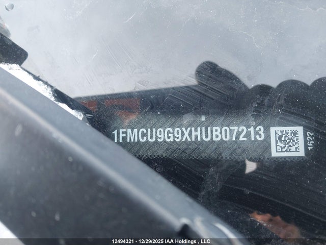 1FMCU9G9XHUB07213 Ford ESCAPE SE