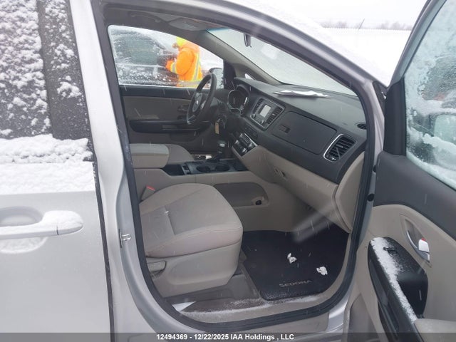 KNDMA5C10H6311145 KIA Sedona L