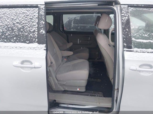 KNDMA5C10H6311145 KIA Sedona L