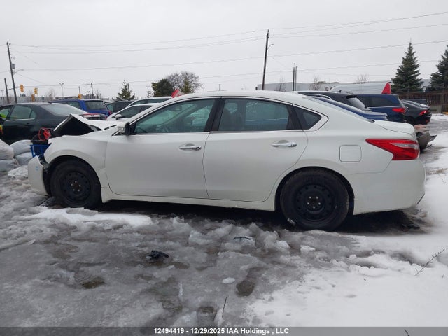 2016 Nissan Altima 2.5/2.5 S/2.5 Sl Tech/2.5 Sr/2.5 Sv მანქანა იყიდება აუქციონზე, vin: 1N4AL3AP7GN338698, აუქციონის ნომერი: 12494419