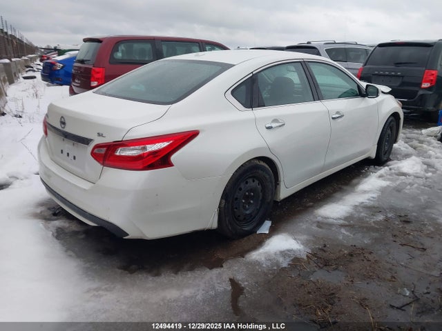2016 Nissan Altima 2.5/2.5 S/2.5 Sl Tech/2.5 Sr/2.5 Sv მანქანა იყიდება აუქციონზე, vin: 1N4AL3AP7GN338698, აუქციონის ნომერი: 12494419