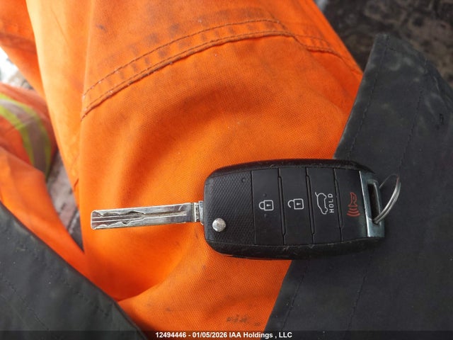 12494446 :رقم المزاد ، KNDJN2A26F7205338 vin ، 2015 Kia Soul مزاد بيع