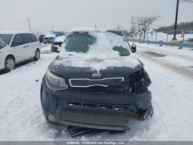 12494446 :رقم المزاد ، KNDJN2A26F7205338 vin ، 2015 Kia Soul مزاد بيع