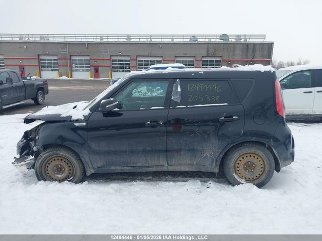 12494446 :رقم المزاد ، KNDJN2A26F7205338 vin ، 2015 Kia Soul مزاد بيع
