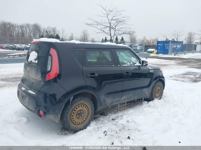 12494446 :رقم المزاد ، KNDJN2A26F7205338 vin ، 2015 Kia Soul مزاد بيع