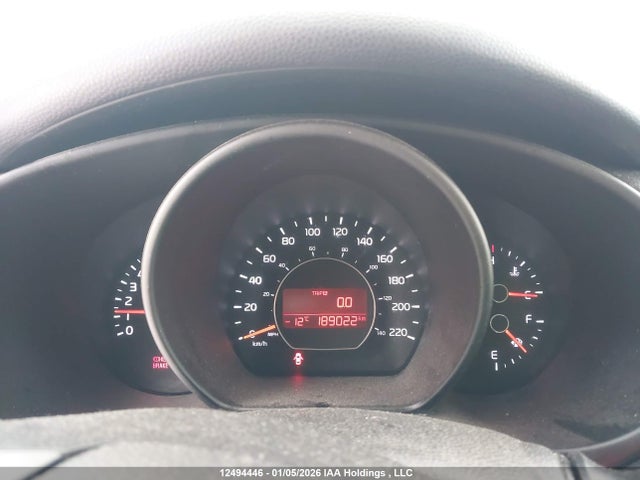 12494446 :رقم المزاد ، KNDJN2A26F7205338 vin ، 2015 Kia Soul مزاد بيع