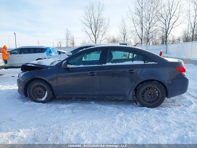 1G1PE5SB2E7385368 Chevrolet CRUZE LT