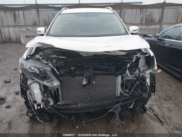 5N1AT2MT8JC781440 Nissan Rogue S/sl