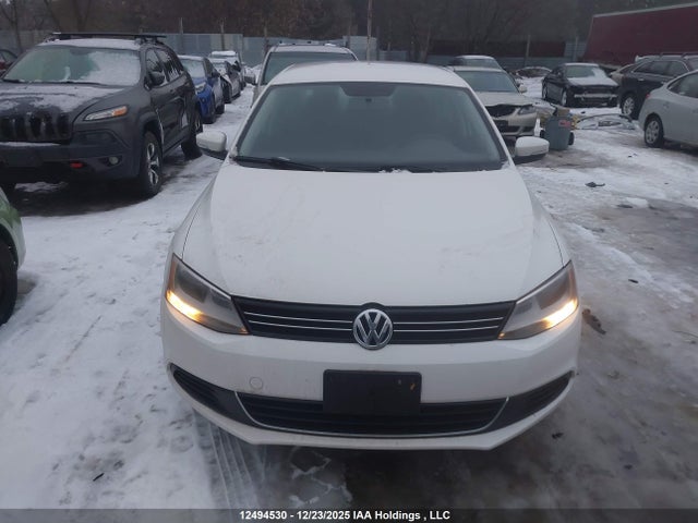 12494530 :رقم المزاد ، 3VWDX7AJ8CM305354 vin ، 2012 Volkswagen Jetta Se مزاد بيع