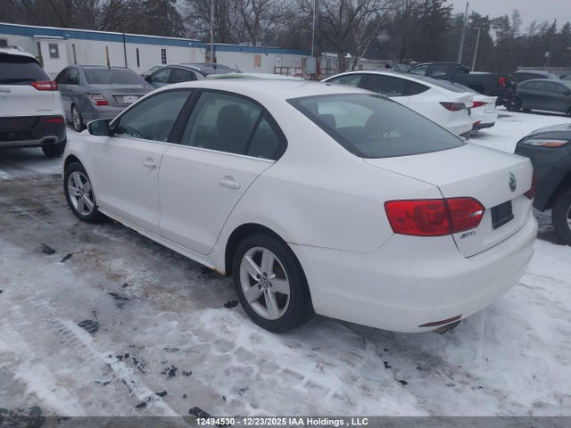 12494530 :رقم المزاد ، 3VWDX7AJ8CM305354 vin ، 2012 Volkswagen Jetta Se مزاد بيع