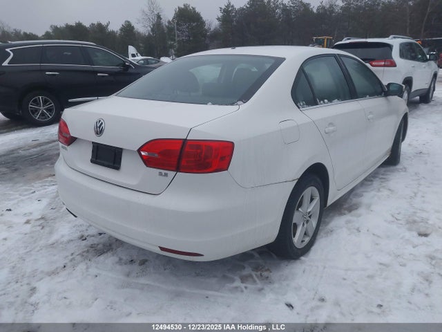 12494530 :رقم المزاد ، 3VWDX7AJ8CM305354 vin ، 2012 Volkswagen Jetta Se مزاد بيع