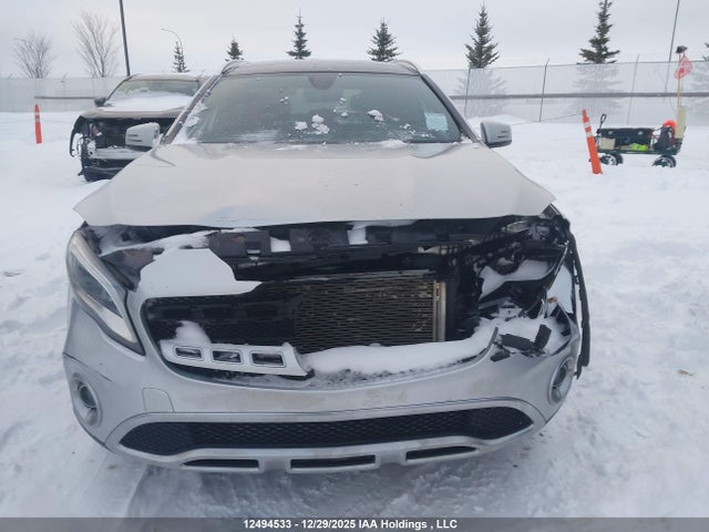 WDCTG4GB7KU014877 Mercedes-Benz GLA