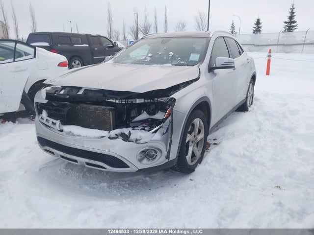 WDCTG4GB7KU014877 Mercedes-Benz GLA