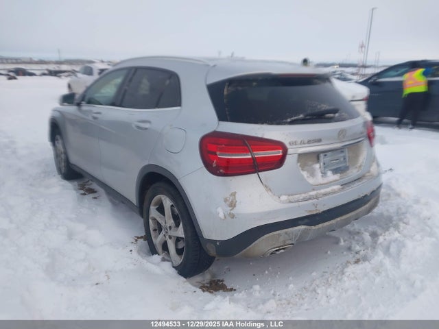 WDCTG4GB7KU014877 Mercedes-Benz GLA