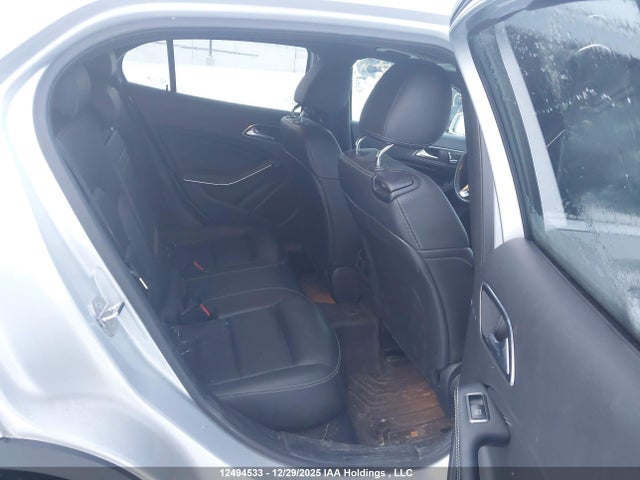 WDCTG4GB7KU014877 Mercedes-Benz GLA