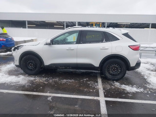 1FMCU9H64MUA41305 Ford ESCAPE SEL