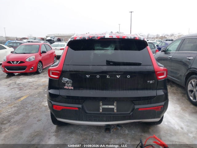 YV4162UK4K2127526 Volvo Xc40 T5 Momentum