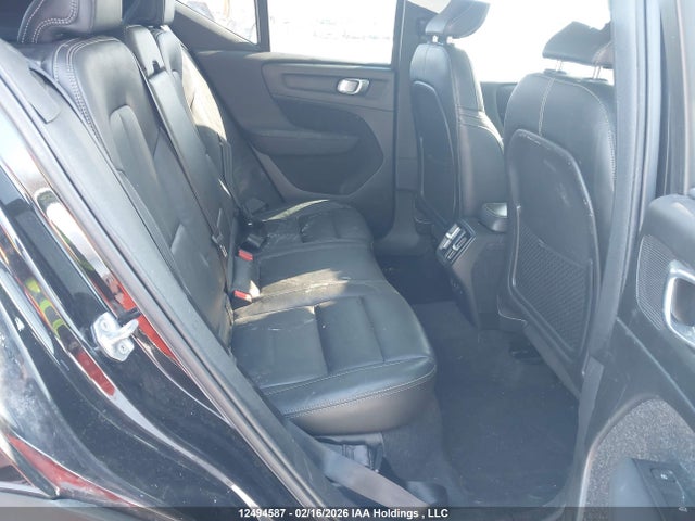 YV4162UK4K2127526 Volvo Xc40 T5 Momentum