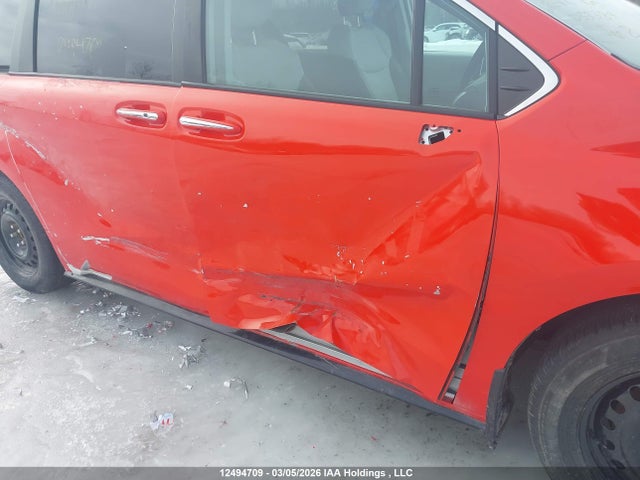 5TDGSKFC7MS033389 Toyota Sienna