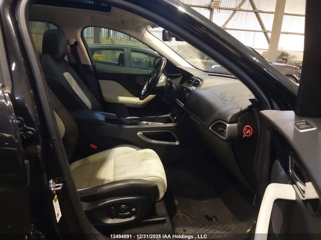 SADCL2BV7HA882299 Jaguar F-pace 35t R-sport