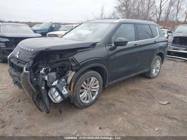 JA4J4UA82NZ615666 Mitsubishi Outlander Se/black Edition