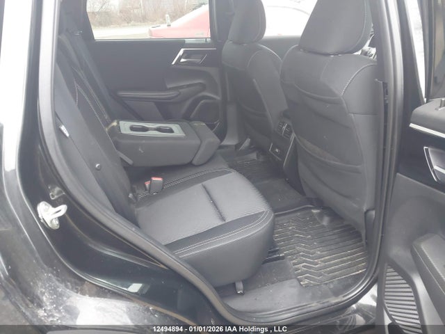 JA4J4UA82NZ615666 Mitsubishi Outlander Se/black Edition