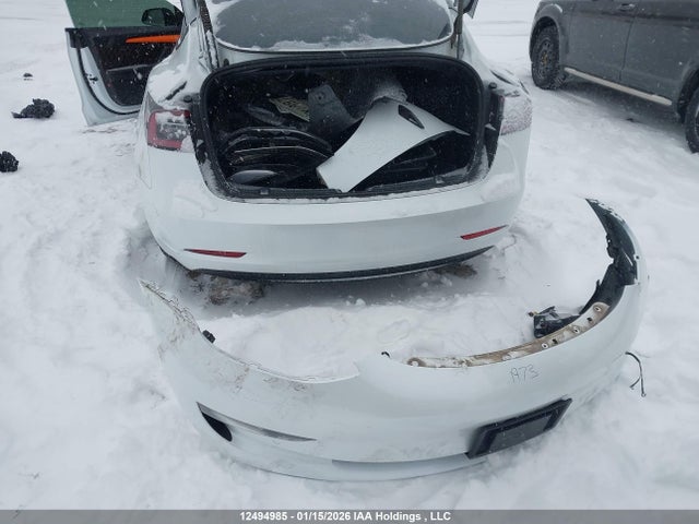 5YJ3E1EA8NF320245 Tesla MODEL 3
