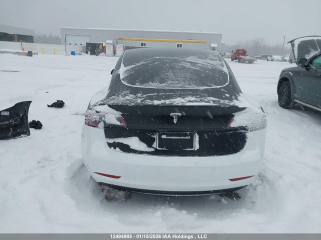 5YJ3E1EA8NF320245 Tesla MODEL 3