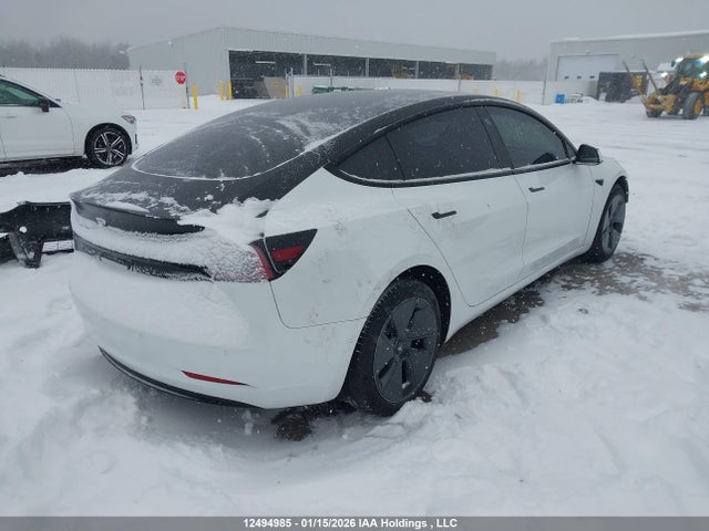 5YJ3E1EA8NF320245 Tesla MODEL 3