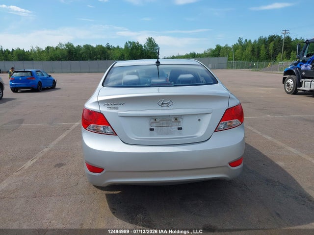 12494989 :رقم المزاد ، KMHCT4AE8CU255266 vin ، 2012 Hyundai Accent Gl مزاد بيع