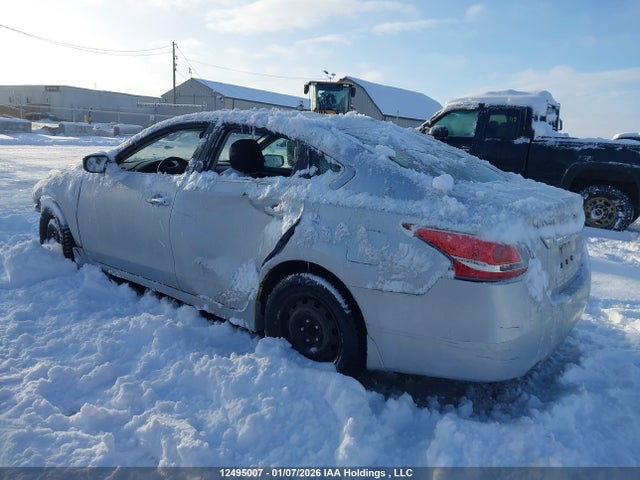 1N4AL3AP6EN330024 Nissan Altima 2.5/s/sv/sl