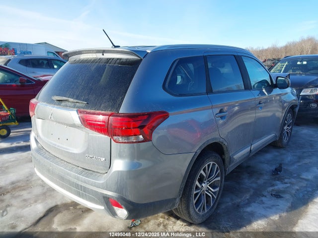 Продажа на аукционе авто 2016 Mitsubishi Outlander Es, vin: JA4AZ2A30GZ609281, номер лота: 12495048