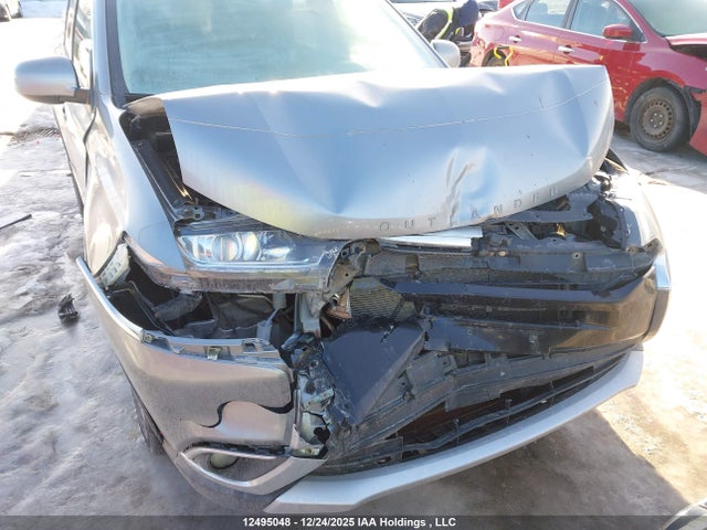 Продажа на аукционе авто 2016 Mitsubishi Outlander Es, vin: JA4AZ2A30GZ609281, номер лота: 12495048